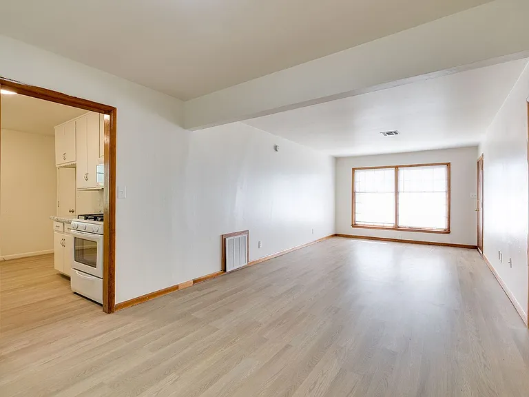 1501 SW 66th St — Photo 7