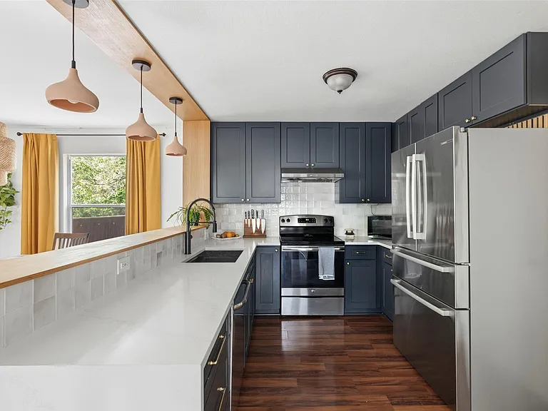 1616 Strickland Dr — Photo 10