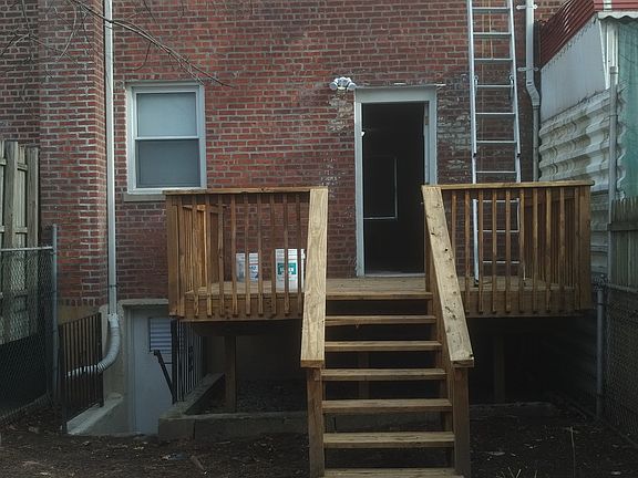 2nd image of 2965 Laconia Ave