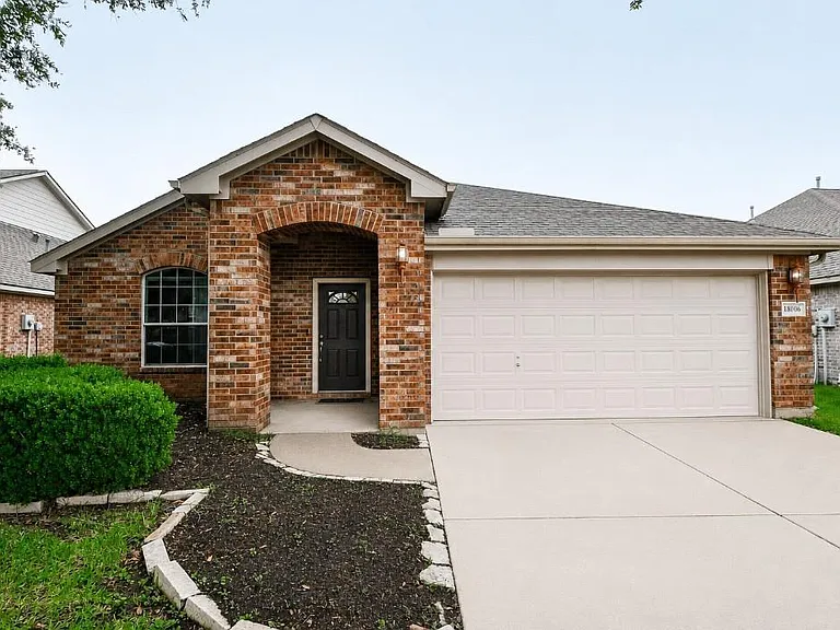 18006 Willow Cliff Ln — Photo 1