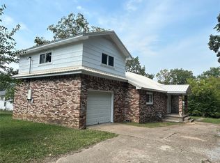 916 Tremont St, Poplar Bluff, MO 63901