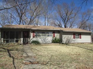1500 SW 23rd Park, Topeka, KS 66611
