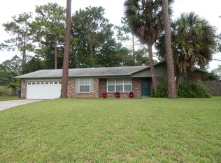 695 San Robar Dr, Orange Park, FL 32073