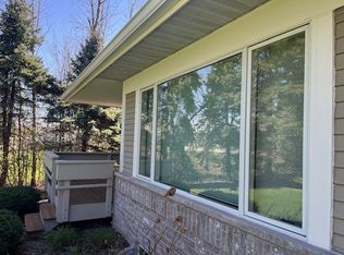 14059 Waterford Square Dr, New Berlin, WI 53151
