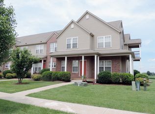 583 Stonegate Dr, Sycamore, IL 60178