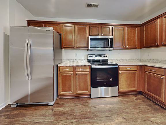 4th image of 8830 Kellum Dr