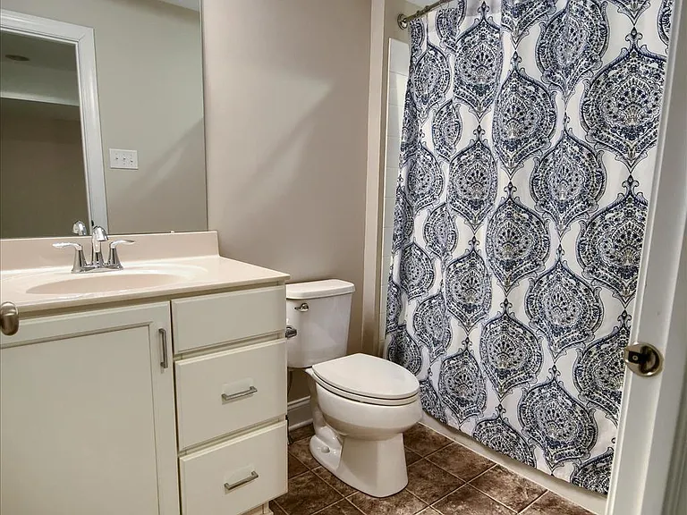 39 N Mitchell Ave — Photo 32
