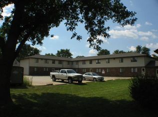306 N Pease St APT 7, Tolono, IL