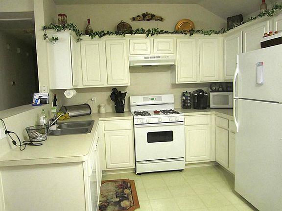 Great kitchen with refrigerator included.
