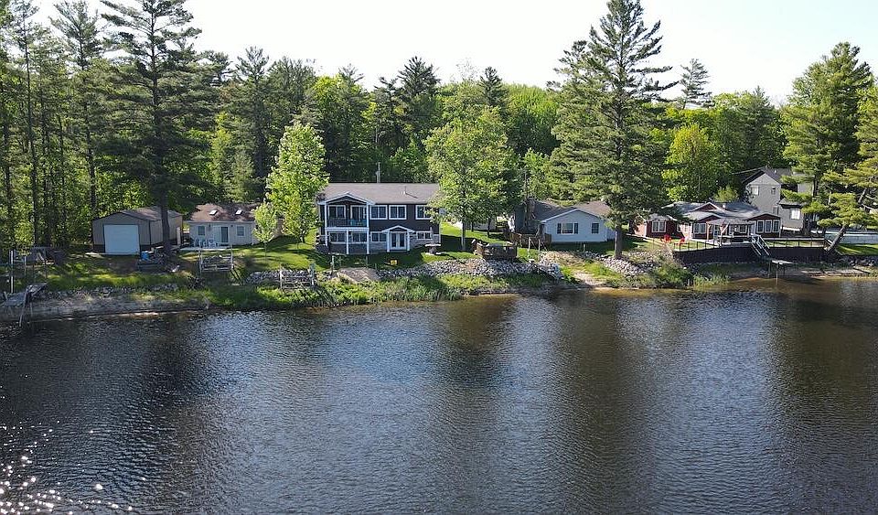 1st image of 3382 E Pinecrest Dr