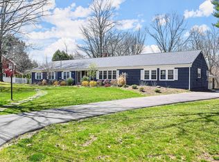 128 Garwood Rd, Trumbull, CT 06611