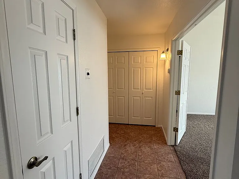 2791 W Redmond Dr — Photo 26