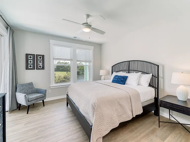 1703 Paget Rd #301 — Photo 8