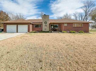 804 N Phillips St, Andover, KS 67002