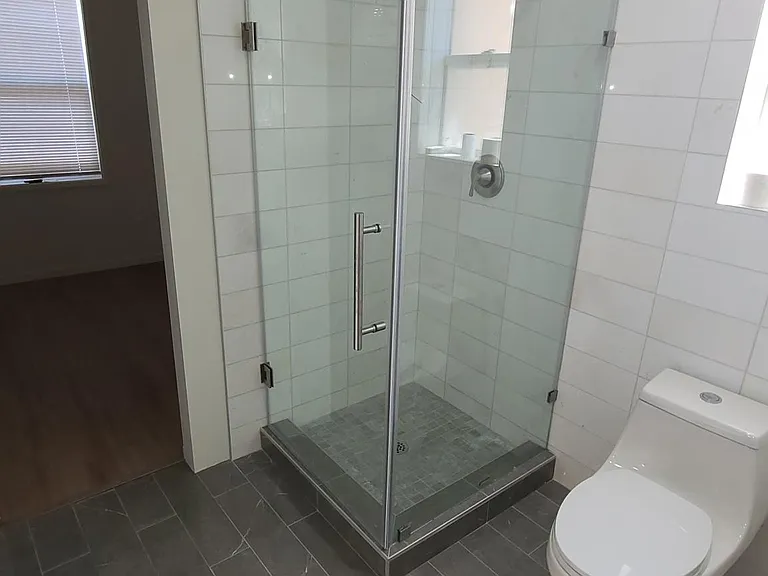 343 Stewart St #1/2 — Photo 25