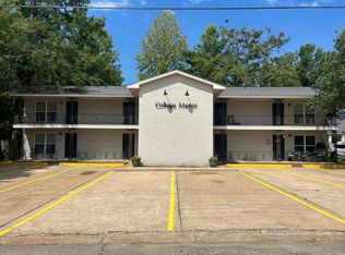 302 11th St S APT 6, Columbus, MS 39701