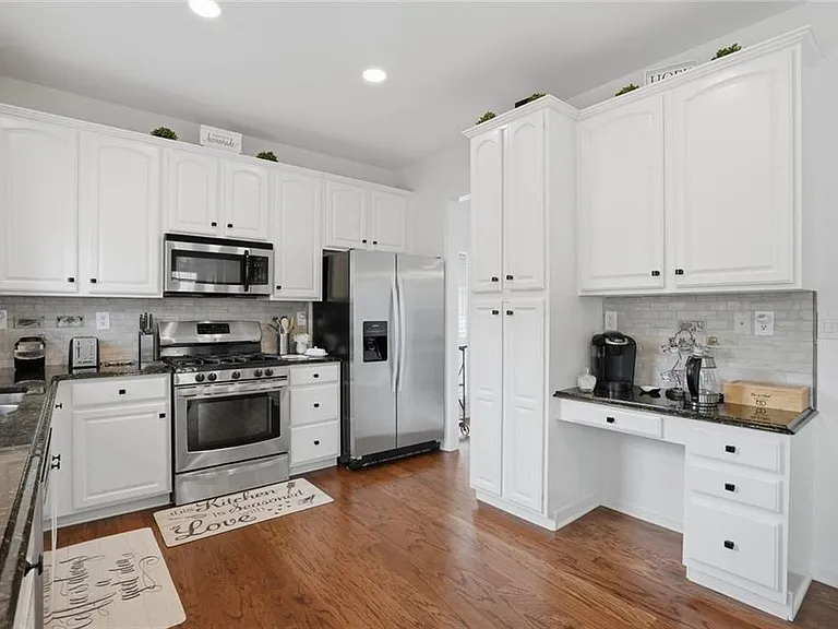 6261 Vinings Vintage Dr — Photo 13