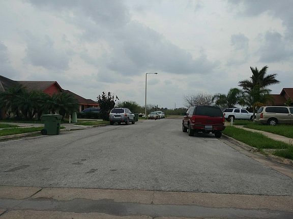 3rd image of 1045 Beaver Lake Dr