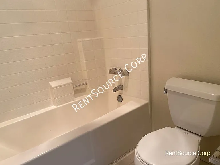 2554 Olive Dr #18-DR; — Photo 7