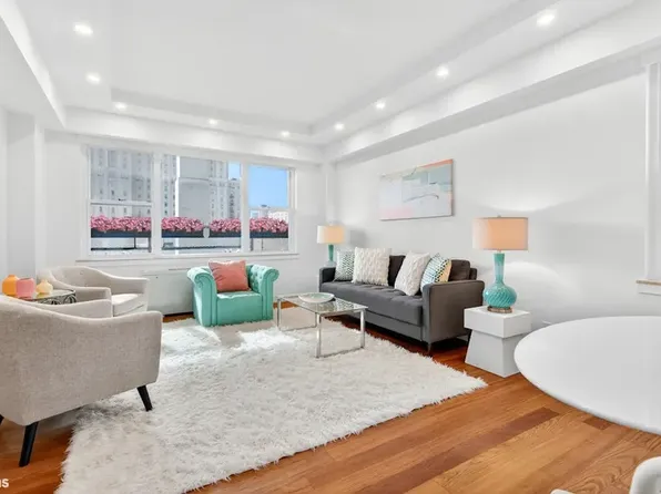 520 East 72nd Street image 1 of 19