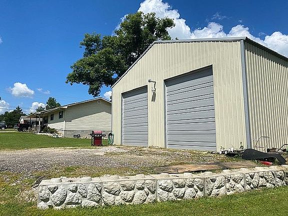 2nd image of 183 Bryan Ave