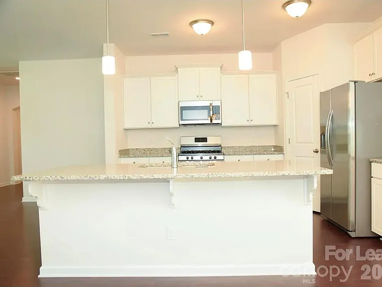 9331 Arbor Creek Dr — Photo 7