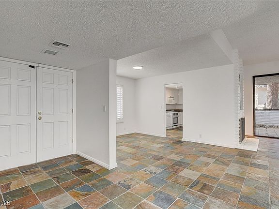 5th image of 3427 Manzano Cir
