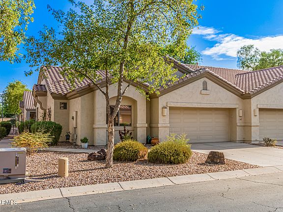 3rd image of 1547 E LAUREL Drive