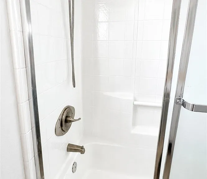 7900 Woodman Ave #105 — Photo 28