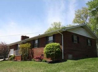 23 Evergreen Cir, Poca, WV 25159