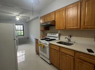 2285 E 29th St #1, Brooklyn, NY 11229