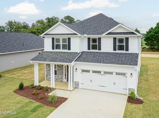 738 Greenwich Pl, Richlands, NC 28574
