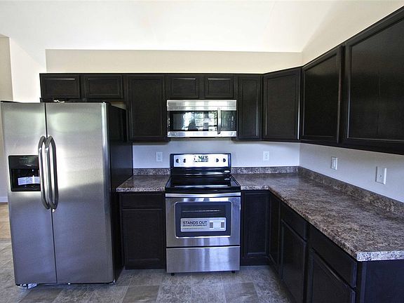 5th image of 461 Spring Hill Road