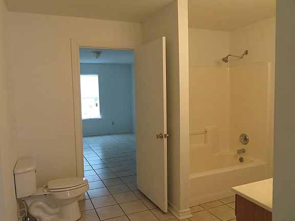 3rd image of 115 Claremont Ave APT 1