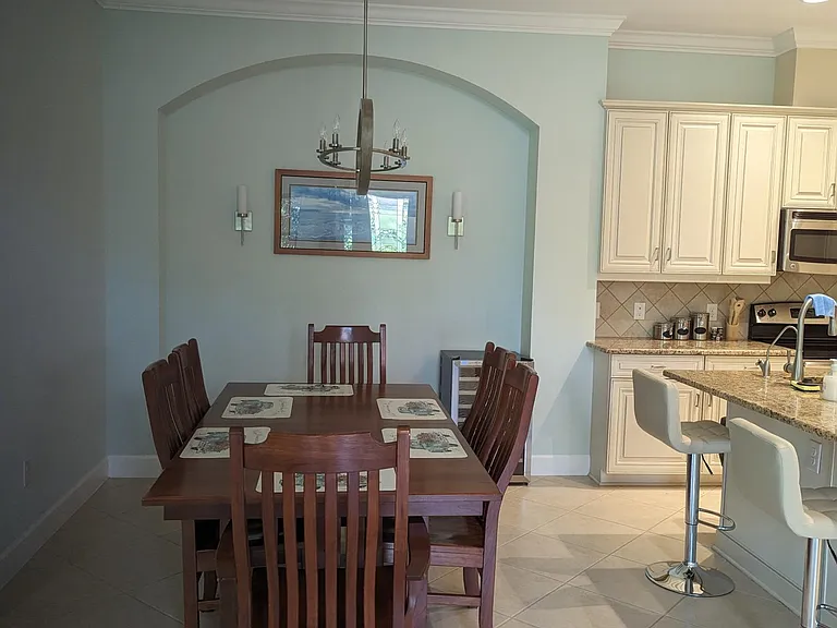 9469 Isla Bella Cir — Photo 19
