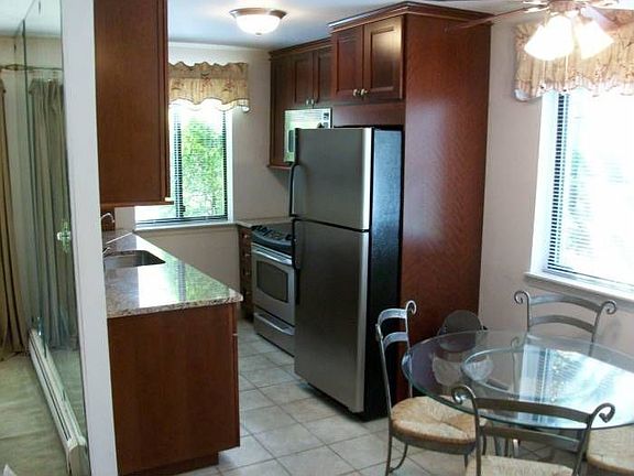 New Eat in Kitchen