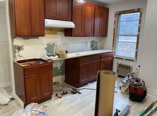 7607 Myrtle Ave, Ridgewood, NY 11385