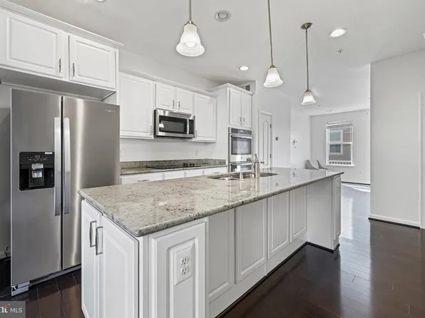 3611 Grant Pl NE, Washington, DC 20019