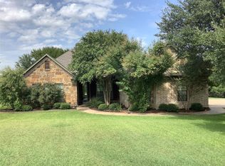 2100 Darby Dan Ct, Granbury, TX 76049