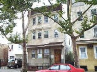 126 Tichenor St, Newark, NJ 07105