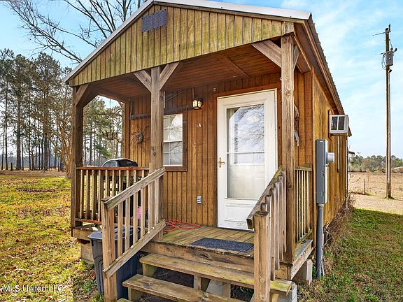 4th image of 67 Angie Rd