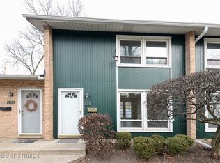 353 Bristol St, Winnetka, IL 60093
