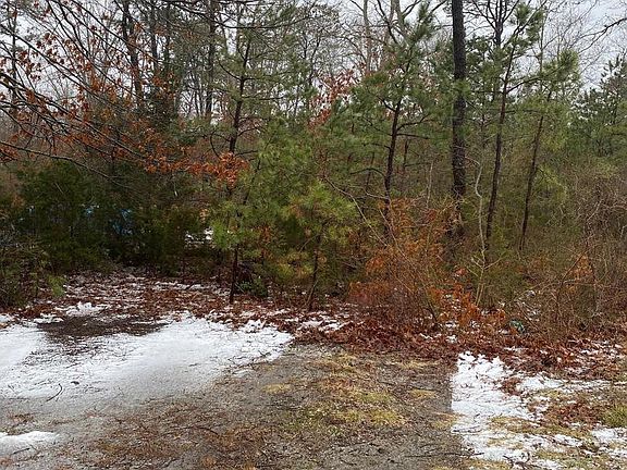 2nd image of 105 Memorial Dr