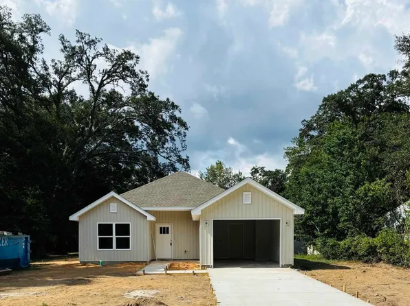 4692 Kimberly Dr, Pensacola, FL 32526