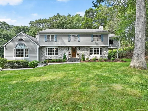 74 Barnswallow Drive, Trumbull, CT 06611