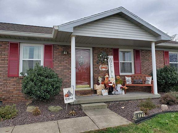 4th image of 6121 Holly Berry Dr