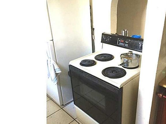 5th image of 1837 NE 50th St