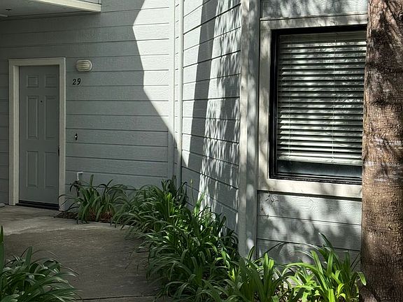 2nd image of 2603 Willowbrook Ln Unit 29