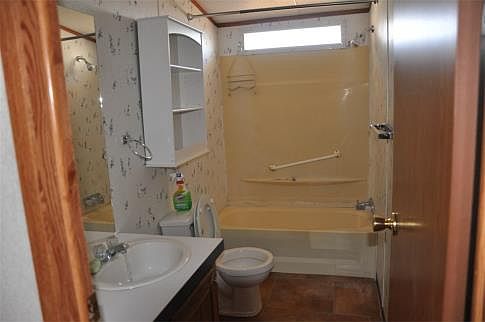 4th image of 2501 W County Road 114