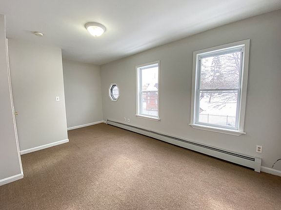 2nd image of 158 Ward St